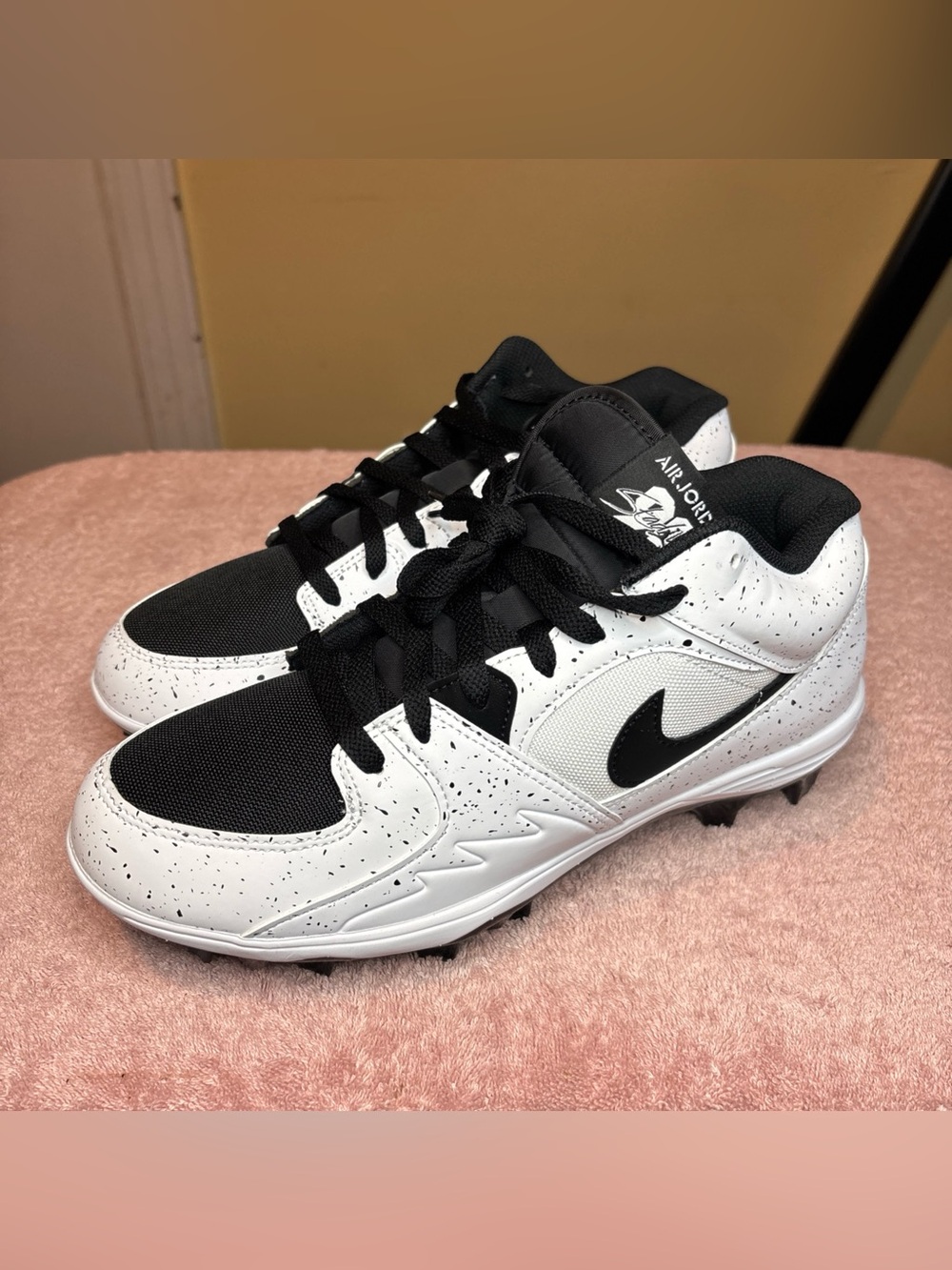 Size 10 - Air Jordan Stadium 90 TD Cleat 'White Black' HQ0210 100 Men's